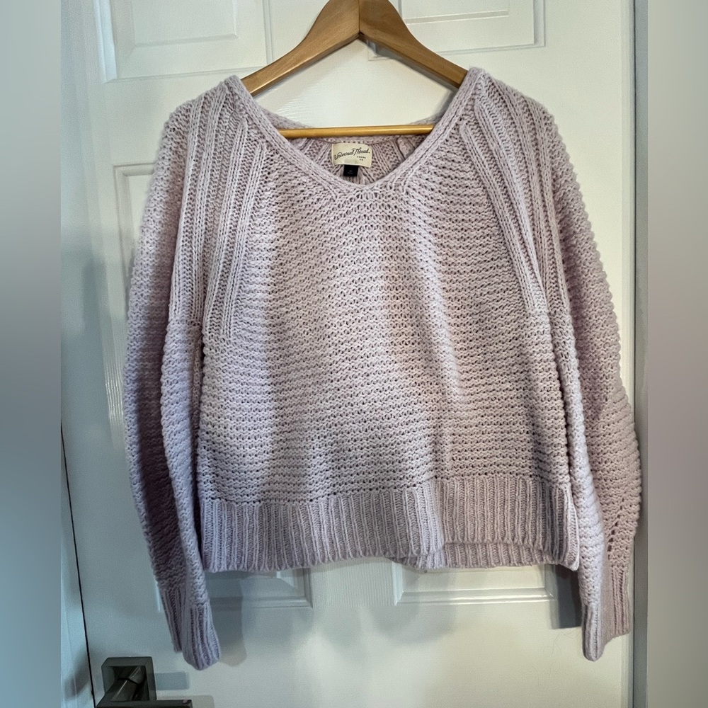 Universal threads (target brand) cropped light purple sweater, xs